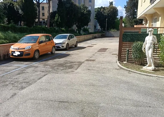 Πανσιόν Pressi Careggi Tramvia 3*
